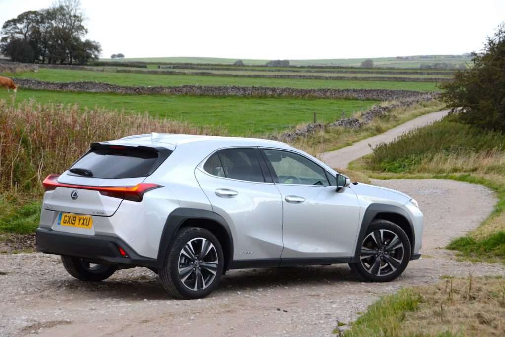 Lexus UX 250h 
