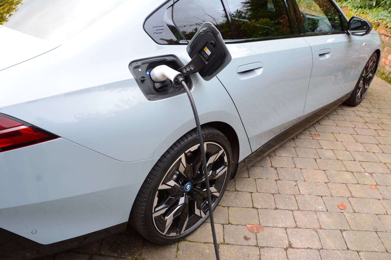 BMW i5 eDrive40