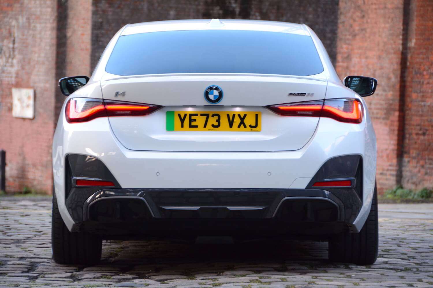 BMW i4 eDrive35